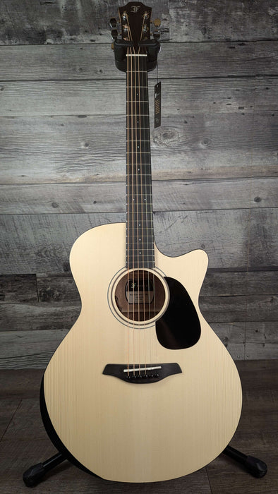 Furch Blue Performance Gc-EMa w/CNR Active w/LR Baggs Element VTC and Gigbag