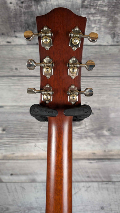 Godin Metropolis Natural Cedar EQ w/Tric Case - Used