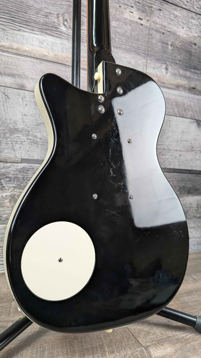 Danelectro '56 U-2 Reissue Use