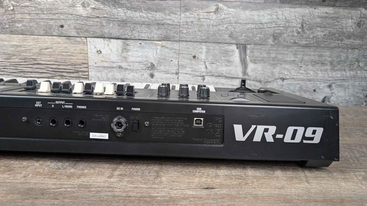 Roland VR-09B 61-Key V-Combo Organ Used