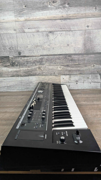 Roland VR-09B 61-Key V-Combo Organ Used