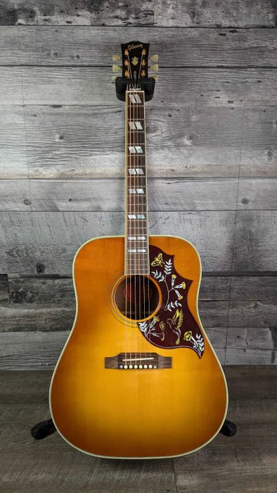 Gibson Hummingbird w/Hardshell Case, Heritage Cherry Sunburst- Used