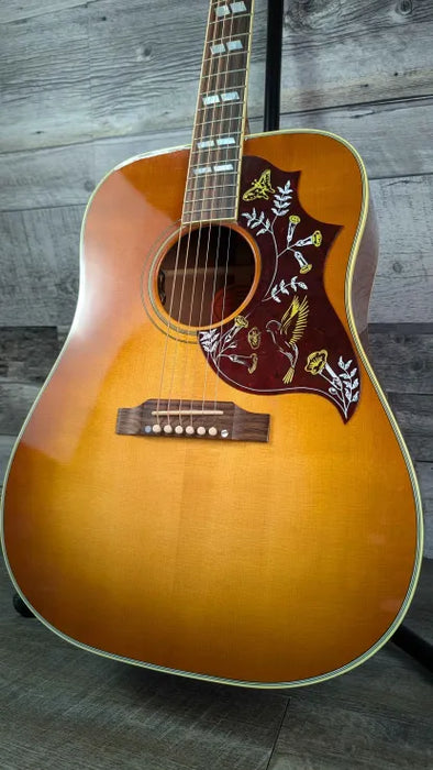 Gibson Hummingbird w/Hardshell Case, Heritage Cherry Sunburst- Used