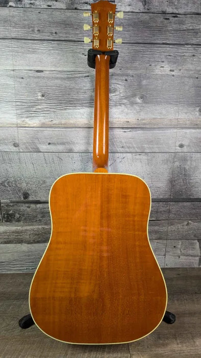 Gibson Hummingbird w/Hardshell Case, Heritage Cherry Sunburst- Used