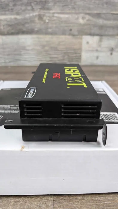 TrueTone CS12 Pure Isolated Power Brick - 12 outputs, 5 voltage options - Used