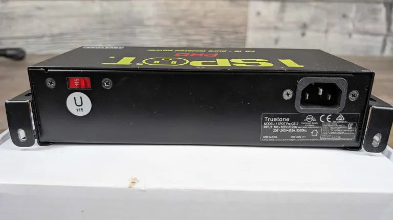 TrueTone CS12 Pure Isolated Power Brick - 12 outputs, 5 voltage options - Used