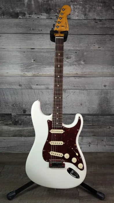 Fender american Ultra Strat w/Hardshell Case, Arctic Pearl - Used