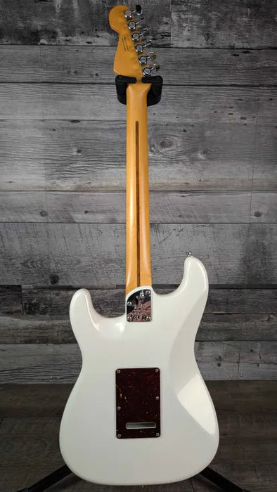 Fender american Ultra Strat w/Hardshell Case, Arctic Pearl - Used