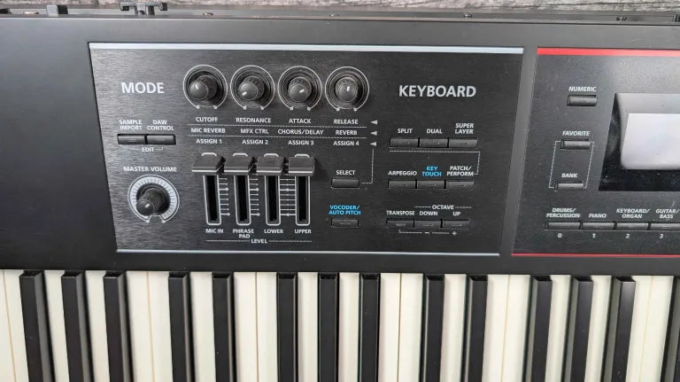 Roland Juno-DS88 88-Key Synthesizer w/Sustain Pedal DP-10 Used