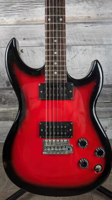 Takamine GX200 Electric Guitar w/Hardshell Case - Used