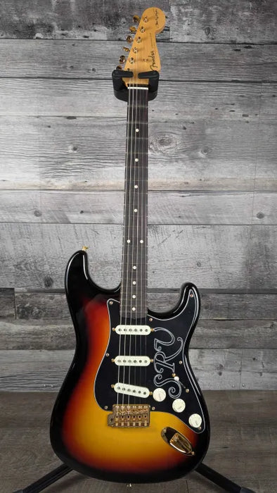 Fender Custom Shop Stevie Ray Vaughan Signature Stratocaster NOS, Rosewood Fingerboard, 3-Color Sunburst