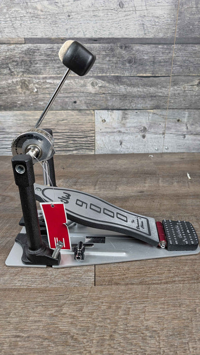 DW 9000 Series Single Bass Drum Pedal - Used