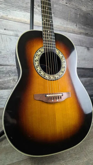 Ovation Balladeer 1611 w/hardshell case, Sunburst - Used