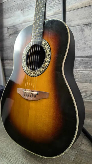 Ovation Balladeer 1611 w/hardshell case, Sunburst - Used
