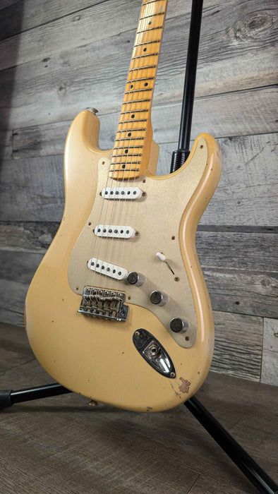 Fender Custom Shop Limited Edition '50s Stratocaster Relic, Super Aged Desert Sand