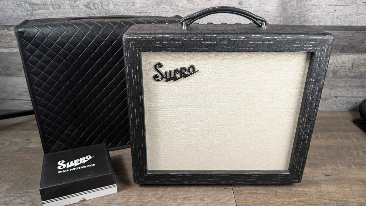 Amplificateur amulette Supro 1612RT avec couvercle et pédale