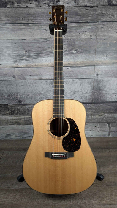 Martin Acoustic Guitar, D-18 Modern Deluxe w/Hardshell Case - Demo