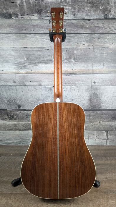 Martin Acoustic Guitar, HD-28 w/Molded Hardshell Case - Demo