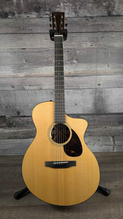 Martin Acoustic Guitar, SC-18E w/LR Baggs w/Molded Hardshell Case - Demo