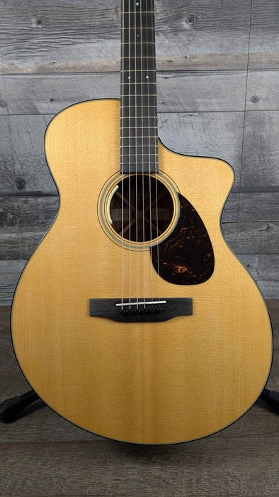 Martin Acoustic Guitar, SC-18E w/LR Baggs w/Molded Hardshell Case - Demo