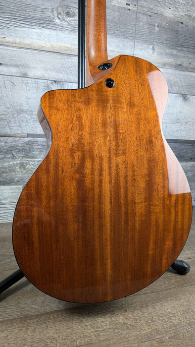 Martin Acoustic Guitar, SC-18E w/LR Baggs w/Molded Hardshell Case - Demo