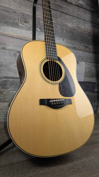 Yamaha LL26AREII Acoustic Guitar w/Hardcase - Demo