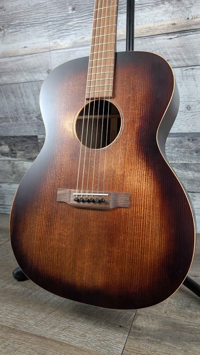 Martin Acoustic Guitar, 000-16 Rosewood StreetMaster w/Softshell - Demo
