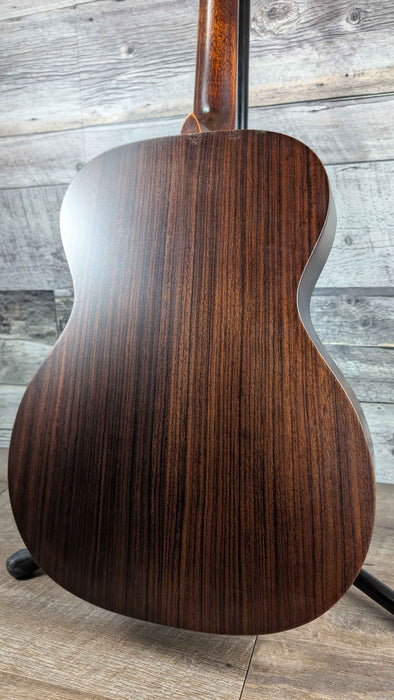 Martin Acoustic Guitar, 000-16 Rosewood StreetMaster w/Softshell - Demo