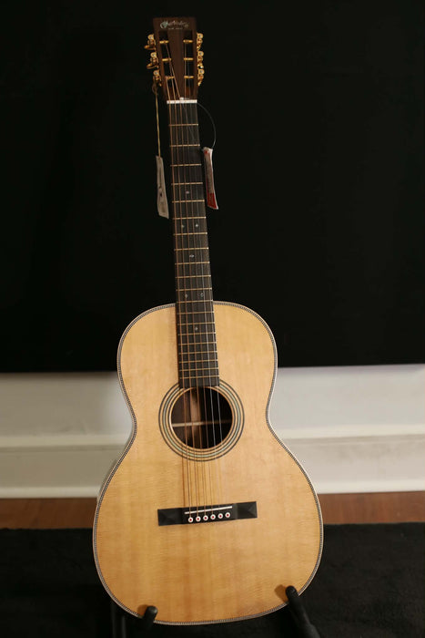 Martin Acoustic Guitar, 0012-28 Modern Deluxe w/Hardshell Case - Demo