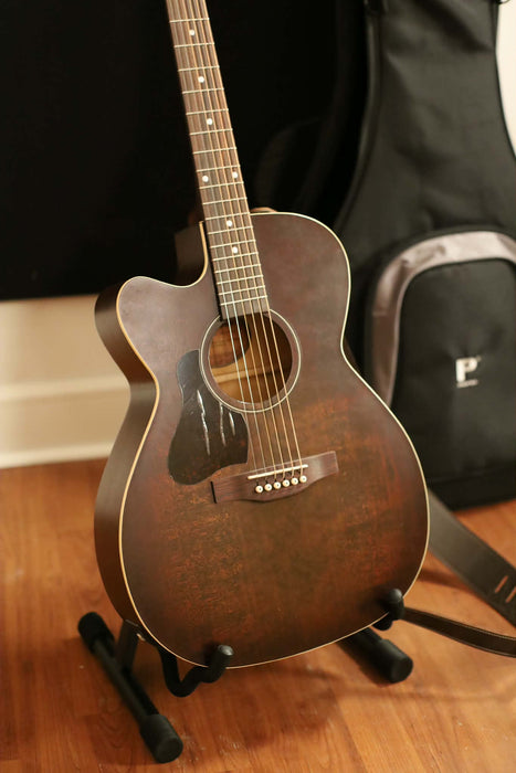 A&L Legacy CW Left Bourbon Burst Presys II w/case, strap  - Used