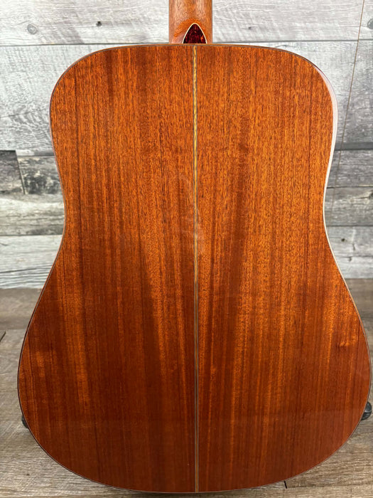 Boucher Richard Bennett Signature w/Original Case - Used