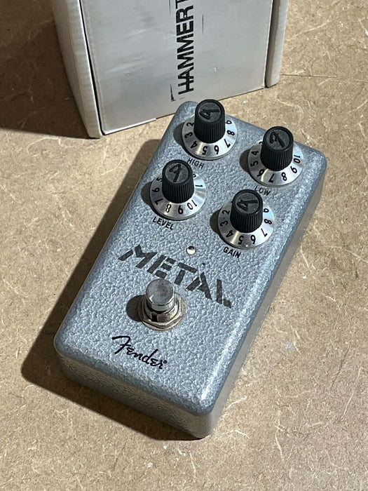 Utilisation du métal Fender Hammertone