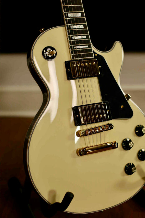 Gibson '70s Les Paul Custom Electric Guitar - Buttercream Top