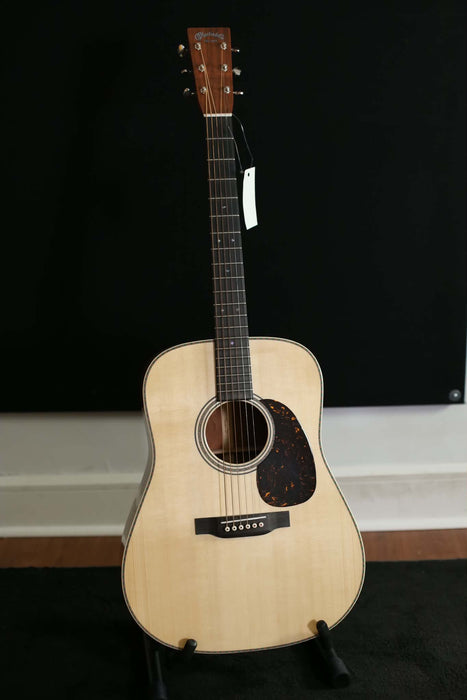 Martin Custom Shop D-14F Quilted Bubinga/Spruce w/Hardshell Case - Demo