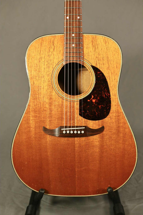 Fender Newporter California Series Acoustic Dreadnought 80s Mahogany Made in Japan - Used w/case