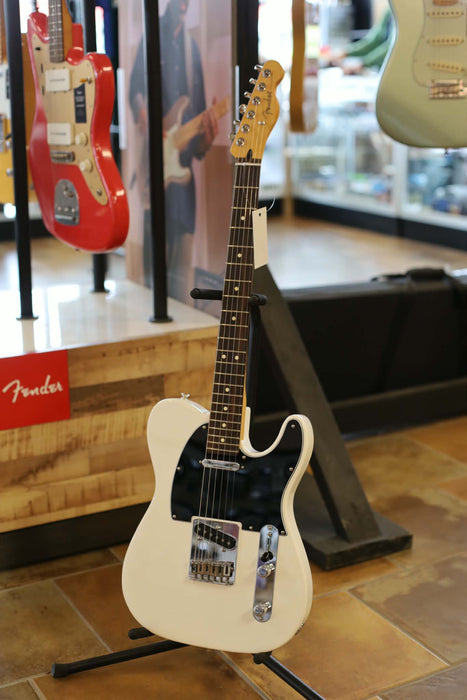 Fender Player II Telecaster, Rosewood Fingerboard, Polar White w/ Gig Bag - Used