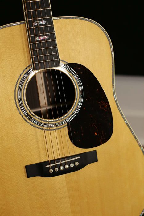 Martin Acoustic Guitar, D-41 w/Molded Case - Used