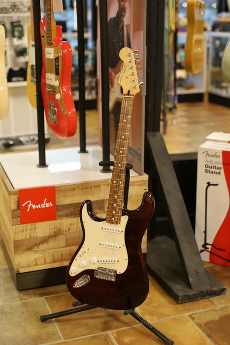 Fender Standard Stratocaster Left-Handed w/Hardshell Case, Redwine - Used