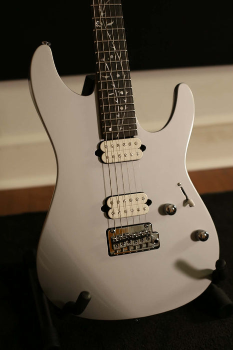Ibanez Tim Henson TOD10 w/GigBag - B-Stock