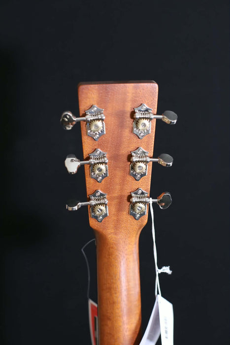 Martin Acoustic Guitar, 00L Oliver w/Softshell - Demo