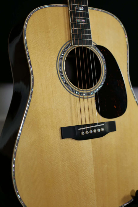 Martin Acoustic Guitar, D-41 w/Molded Case - Used