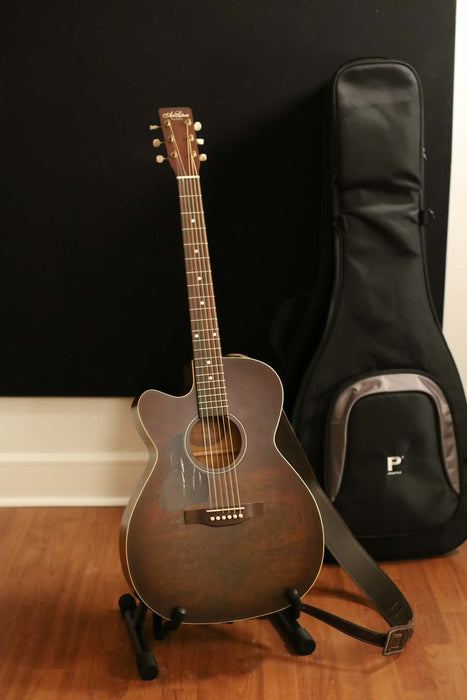 A&L Legacy CW Left Bourbon Burst Presys II w/case, strap  - Used