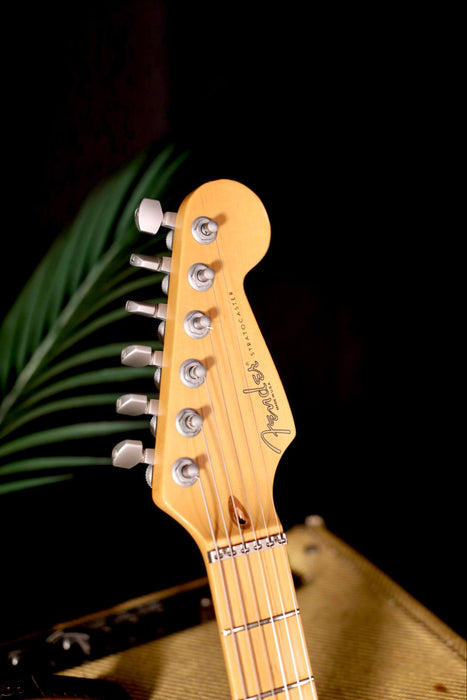 Fender Stratocaster Plus Deluxe Blue Burst W/Case - Used