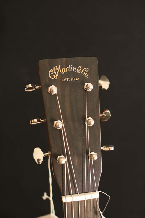 Martin Acoustic Guitar, 00L Oliver w/Softshell - Demo