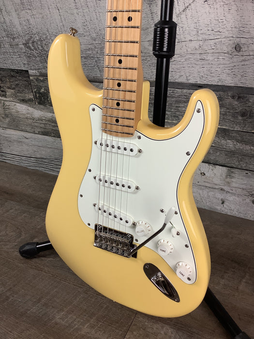 Fender Stratocaster SSS Mex 2019 - Buttercream - Used
