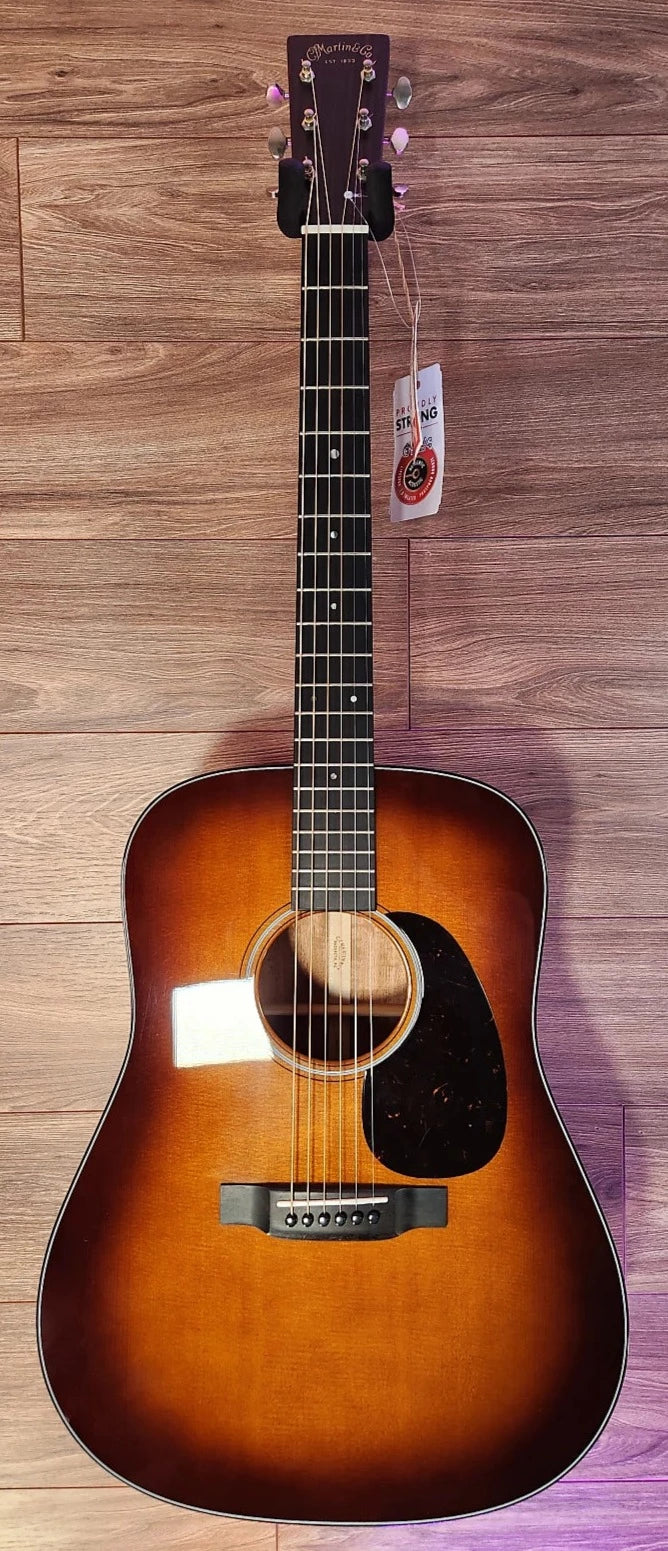 Martin D-18 Ambertone 2022年製 Martin D-18 Acoustic Guitar – Ambertone for Sale in Canada