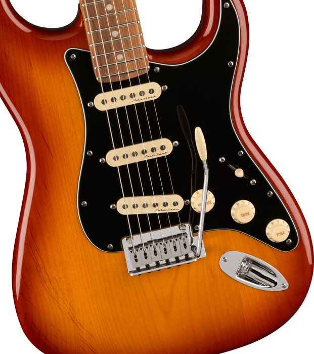 Fender Player Plus Stratocaster, Pau Ferro Fingerboard - Sienna Sunburst